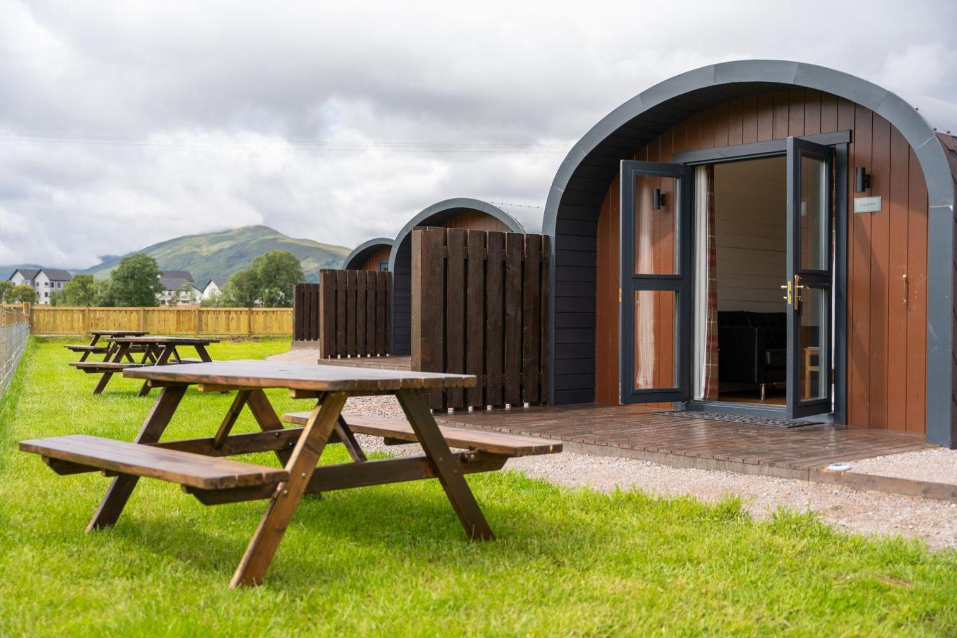 Ben Nevis Pod Villa Fort William Exterior photo